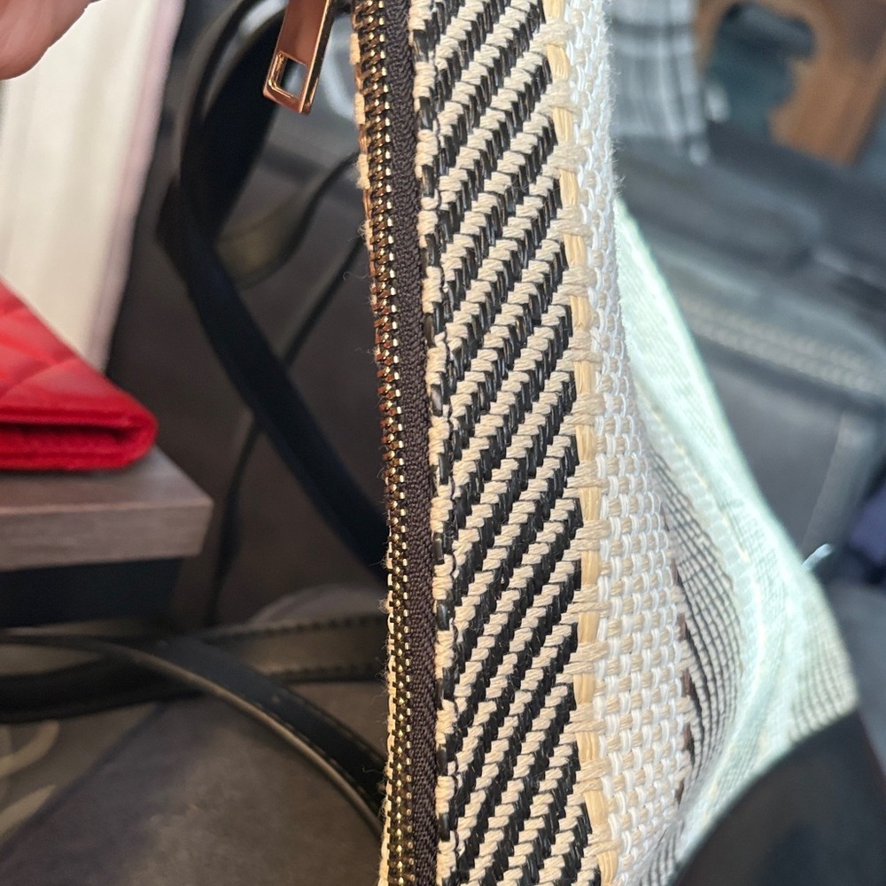 Moda Luxe Chevron Patterned backpack - Picture 6 of 6